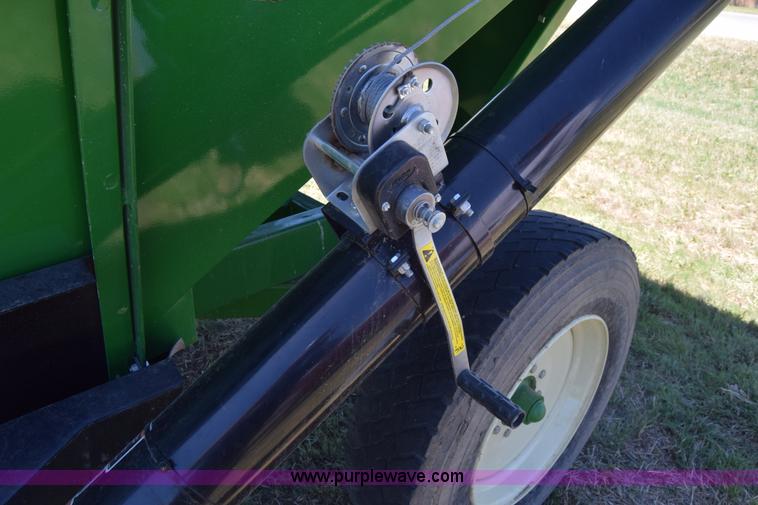 image for item BX9960 2012 Unverferth 325 gravity wagon