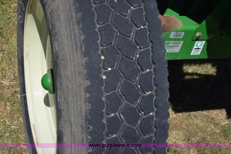 image for item BX9960 2012 Unverferth 325 gravity wagon