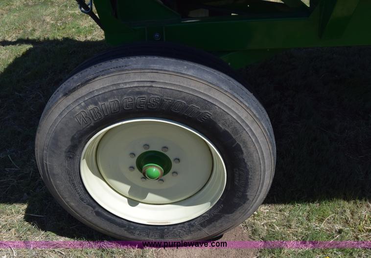 image for item BX9960 2012 Unverferth 325 gravity wagon