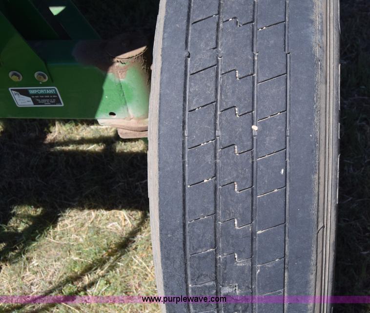 image for item BX9960 2012 Unverferth 325 gravity wagon