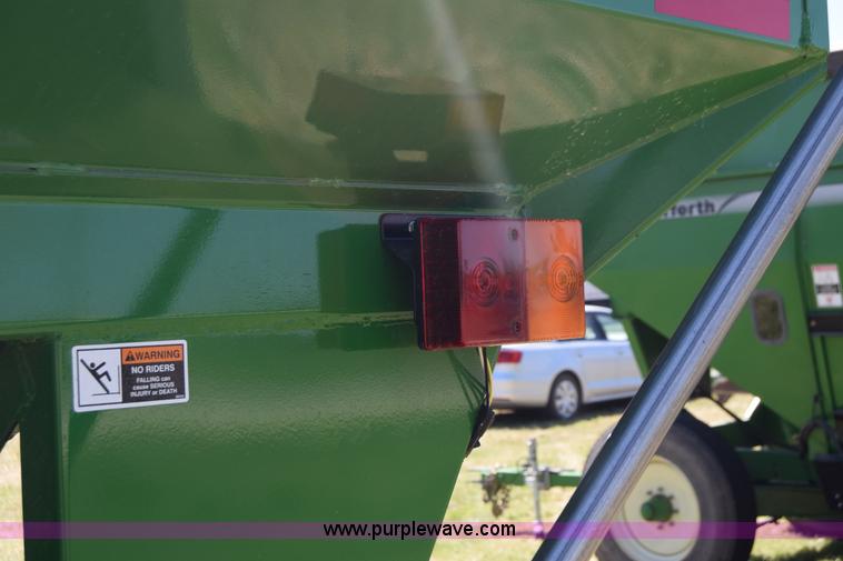 image for item BX9960 2012 Unverferth 325 gravity wagon