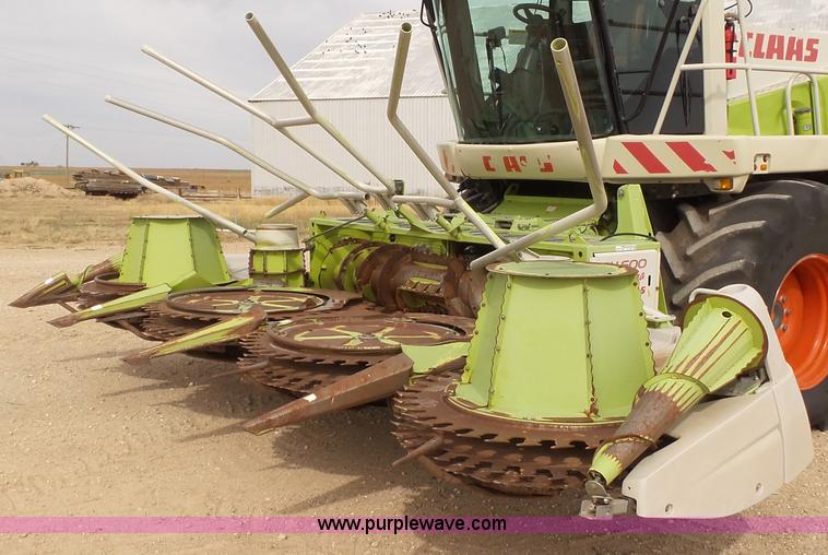 image for item BZ9075 2004 Claas RU600 rotary corn head