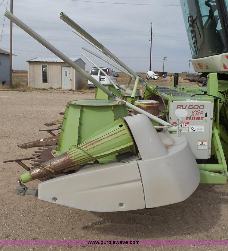 image for item BZ9075 2004 Claas RU600 rotary corn head