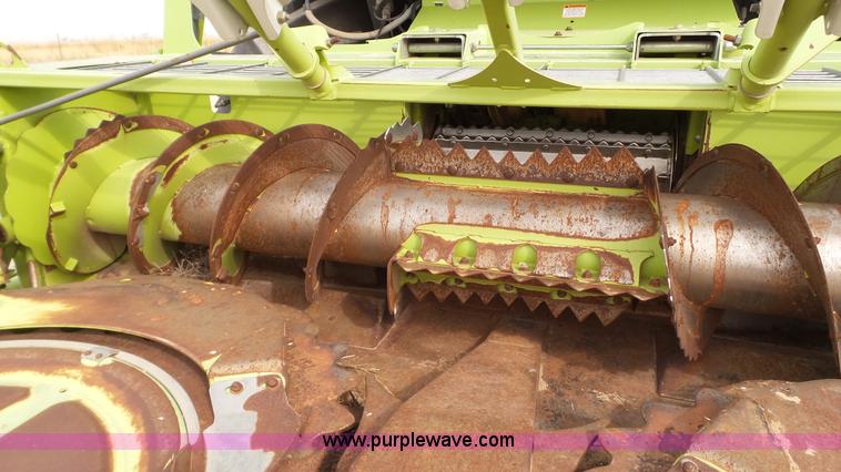 image for item BZ9075 2004 Claas RU600 rotary corn head