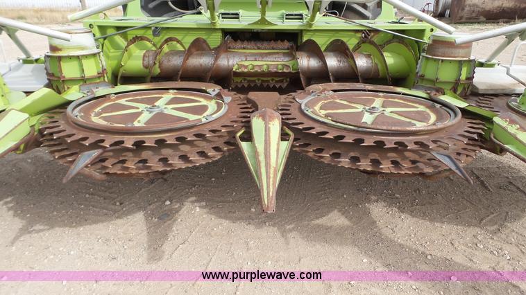 image for item BZ9075 2004 Claas RU600 rotary corn head