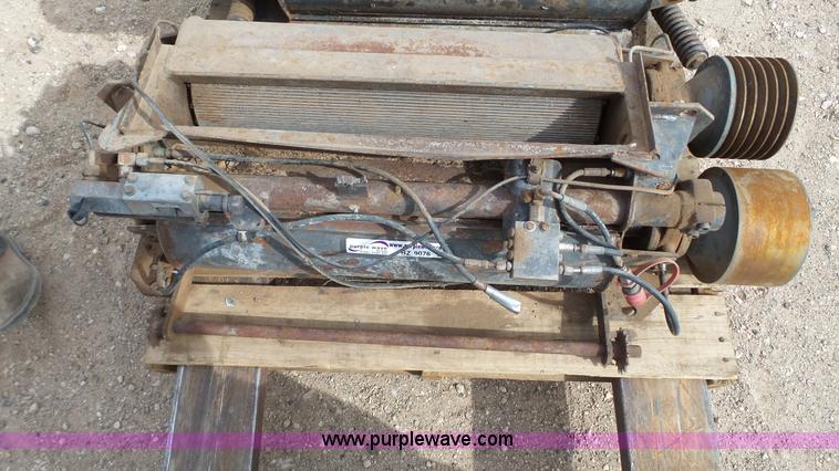 image for item BZ9076 Claas milo/corn kernal processor