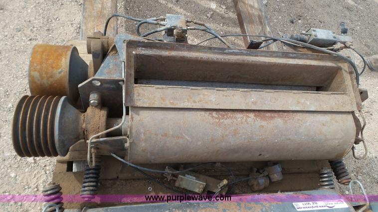 image for item BZ9076 Claas milo/corn kernal processor