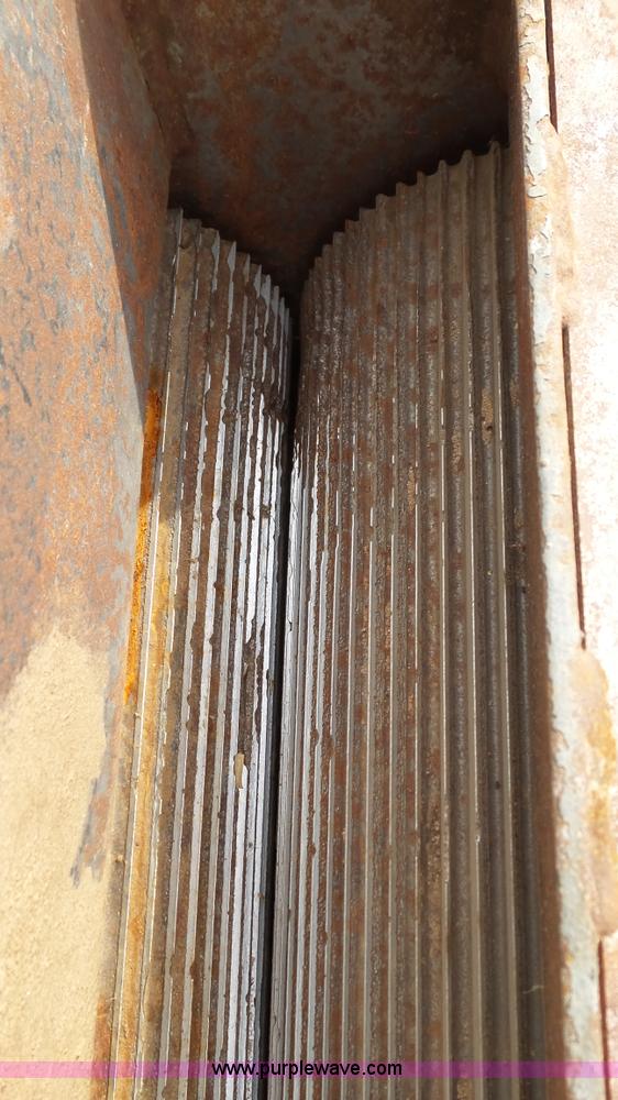 image for item BZ9077 Claas corn kernal processor