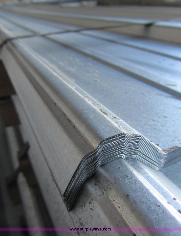 image for item F1245 (80) sheets of metal siding/roofing