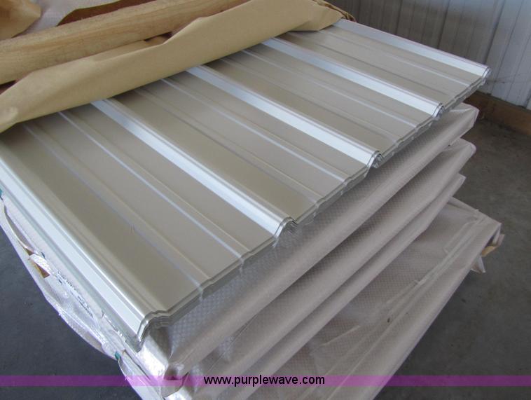 image for item F1251 (30) sheets of metal siding/roofing