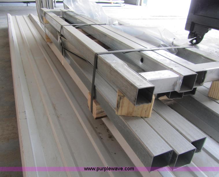 image for item F1256 Shelter hut