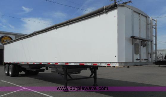 image for item G7344 2012 Aulick 4266GT2 double hopper grain trailer