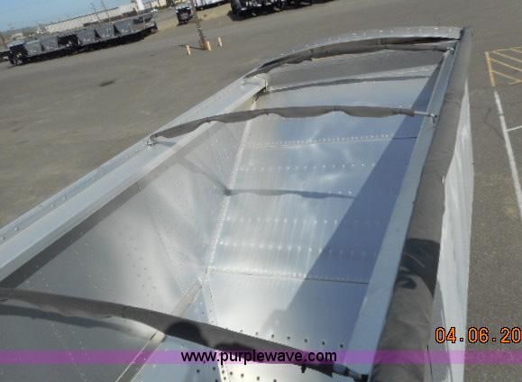 image for item G7344 2012 Aulick 4266GT2 double hopper grain trailer