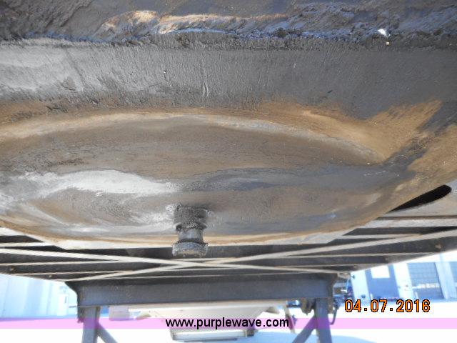 image for item G7344 2012 Aulick 4266GT2 double hopper grain trailer