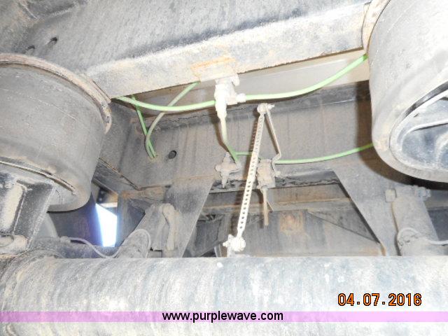 image for item G7344 2012 Aulick 4266GT2 double hopper grain trailer