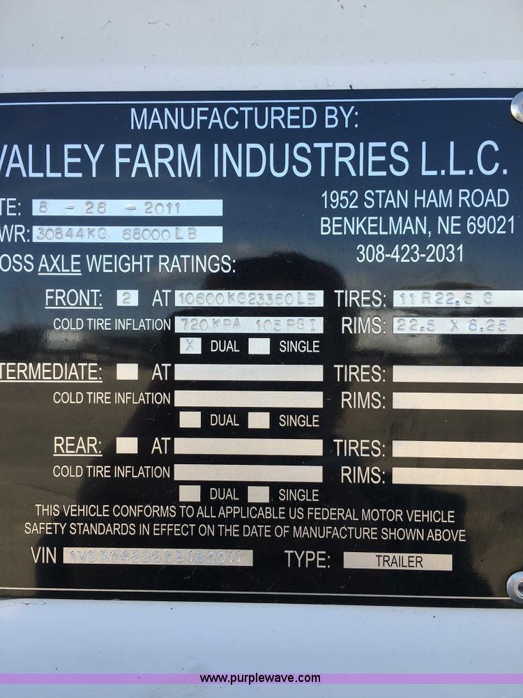 image for item G7344 2012 Aulick 4266GT2 double hopper grain trailer