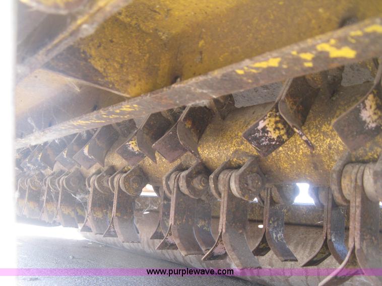 image for item J2828 New Holland 918H flail mower