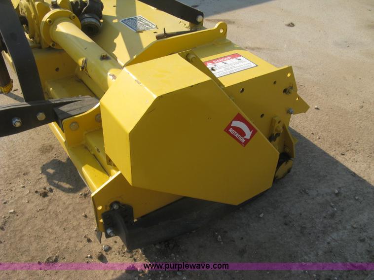 image for item J2828 New Holland 918H flail mower