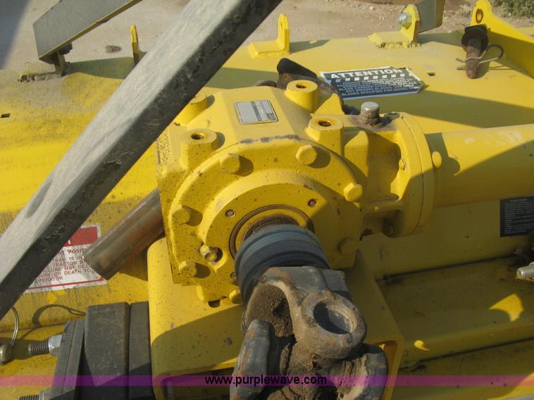 image for item J2828 New Holland 918H flail mower