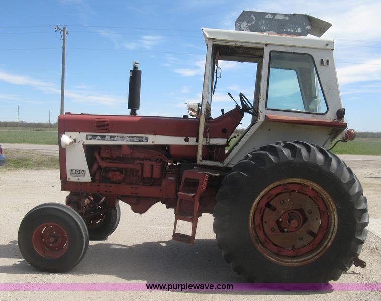 image for item J2835 International Farmall 806 tractor