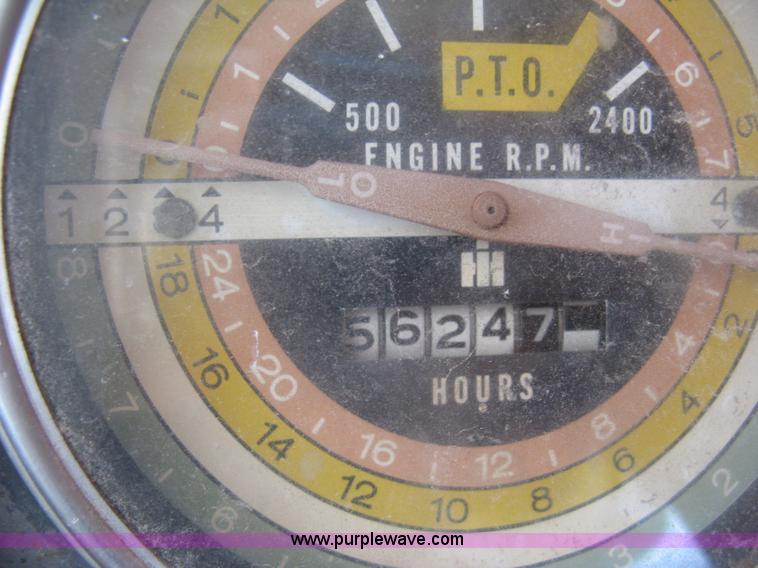 image for item J2835 International Farmall 806 tractor