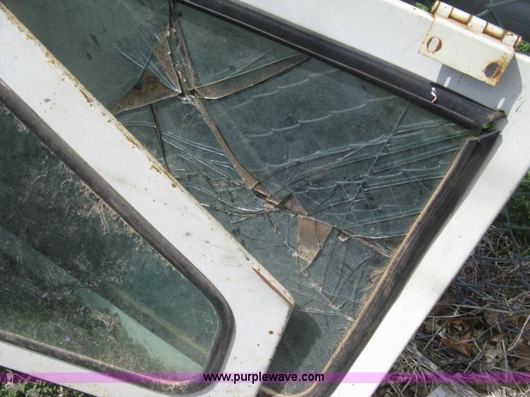 image for item J2835 International Farmall 806 tractor