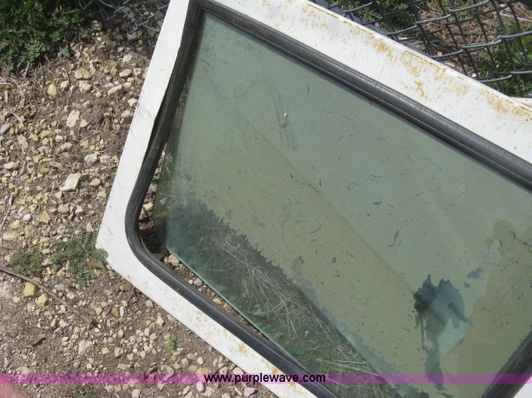 image for item J2835 International Farmall 806 tractor