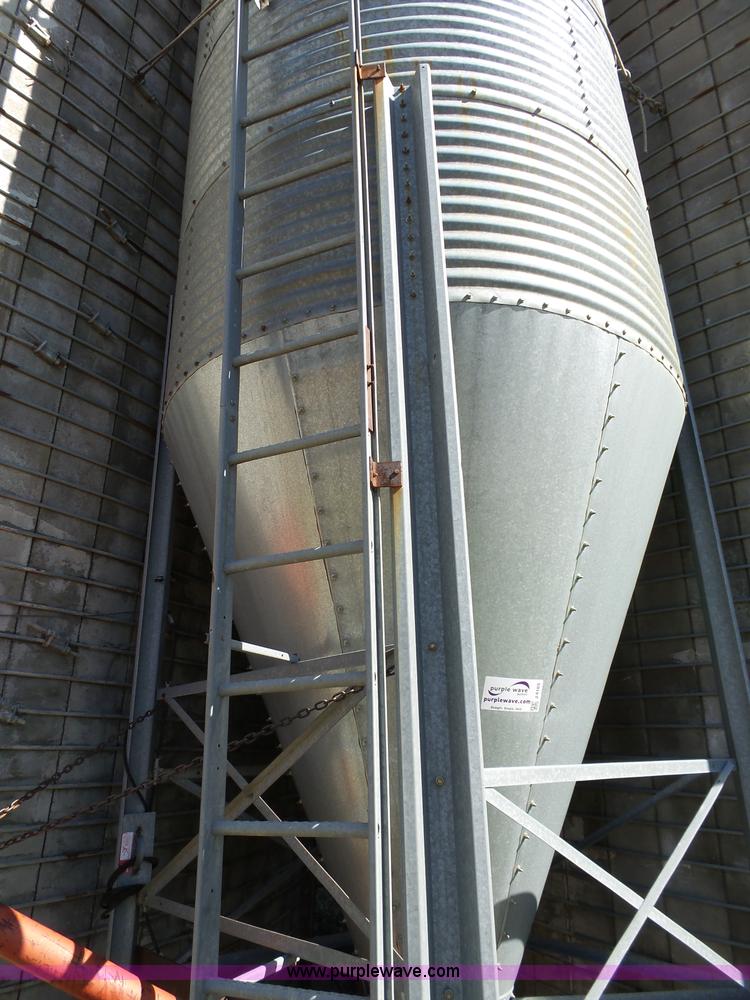 image for item J4165 Brooke feed cone hopper bin