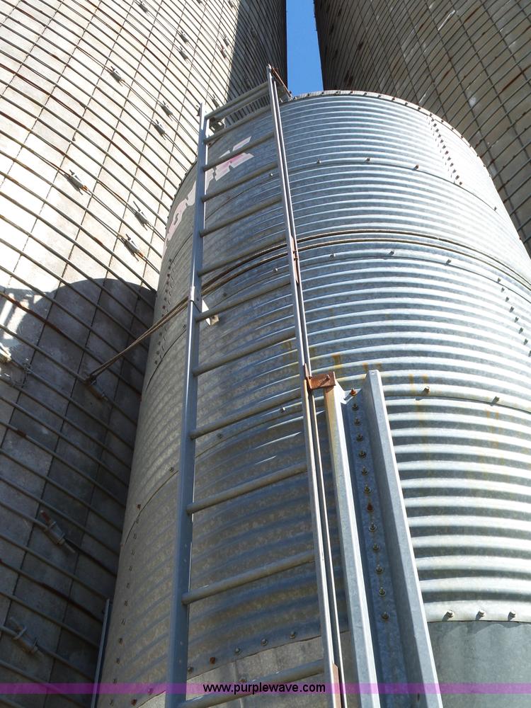 image for item J4165 Brooke feed cone hopper bin