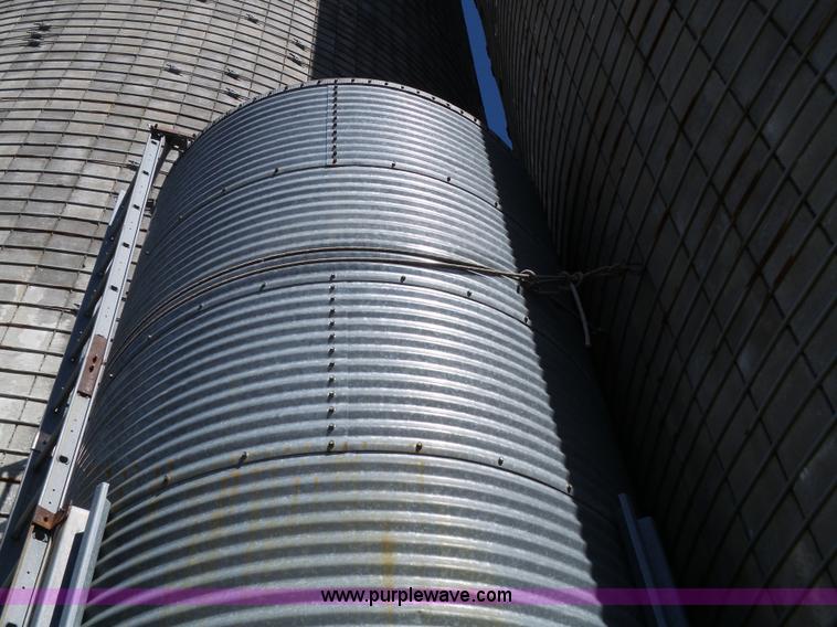 image for item J4165 Brooke feed cone hopper bin