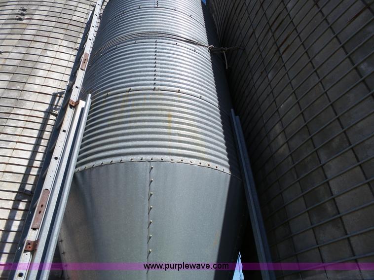 image for item J4165 Brooke feed cone hopper bin