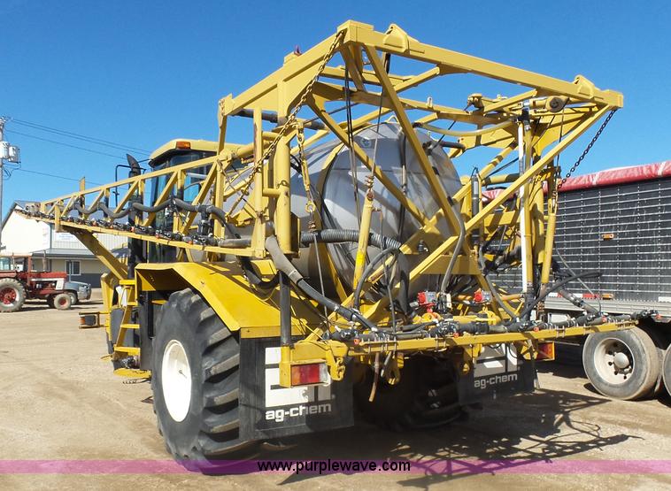 image for item J5499 2000 Ag-Chem TerraGator 8103 self-propelled applicator