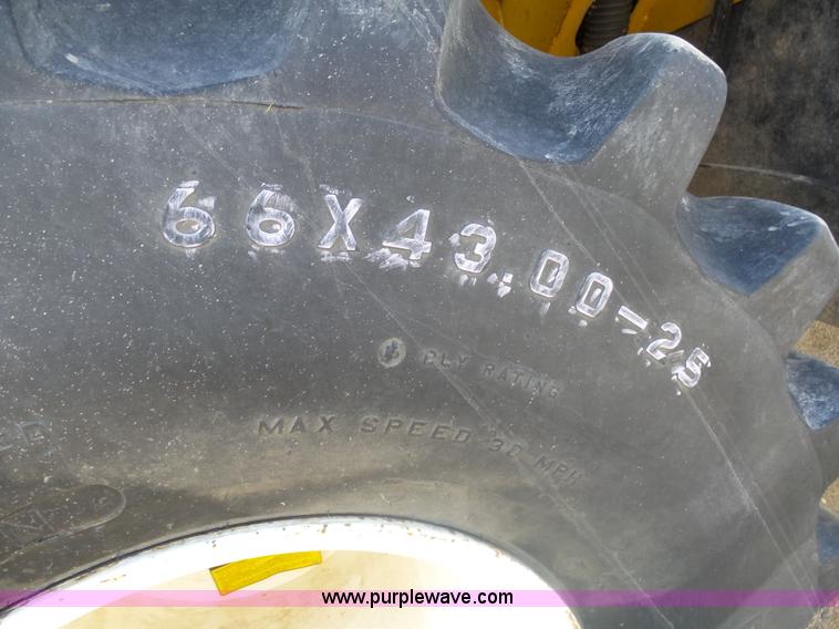 image for item J5499 2000 Ag-Chem TerraGator 8103 self-propelled applicator