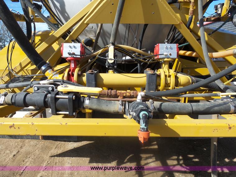 image for item J5499 2000 Ag-Chem TerraGator 8103 self-propelled applicator