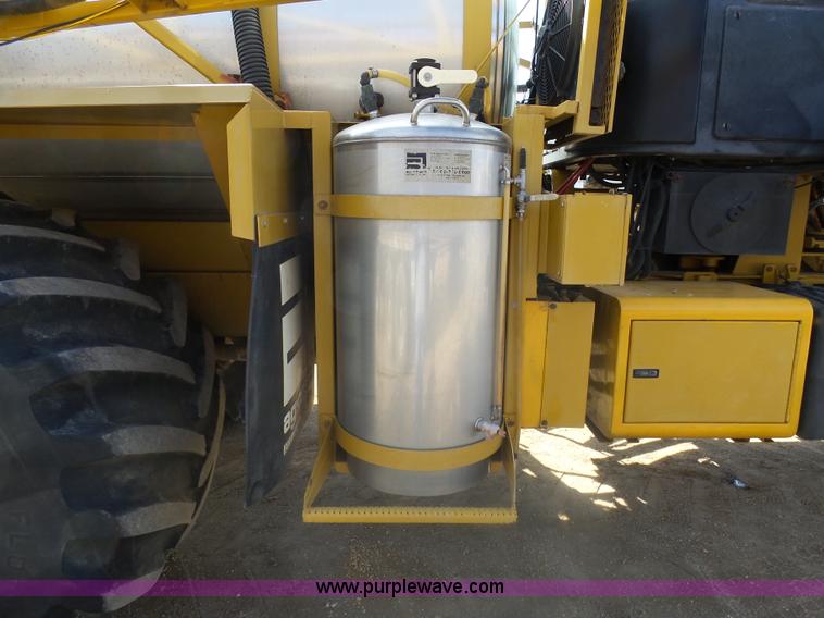 image for item J5499 2000 Ag-Chem TerraGator 8103 self-propelled applicator