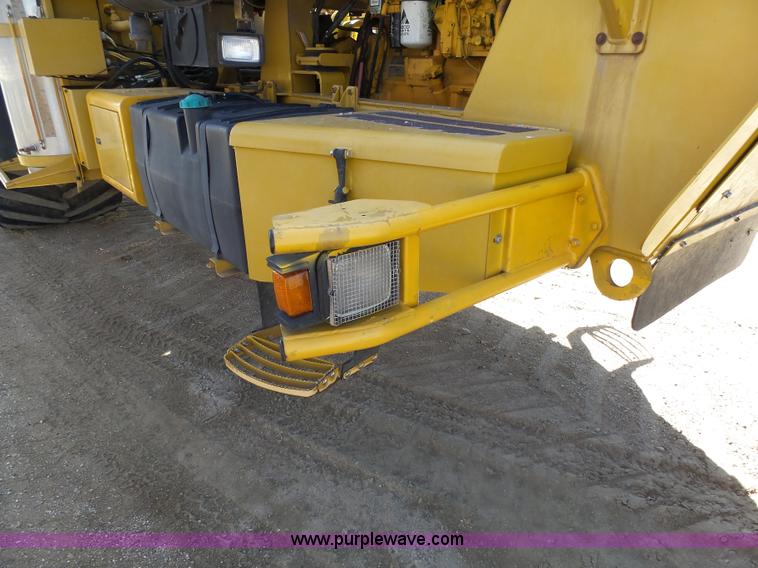 image for item J5499 2000 Ag-Chem TerraGator 8103 self-propelled applicator