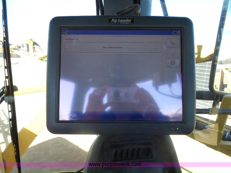 image for item J5499 2000 Ag-Chem TerraGator 8103 self-propelled applicator