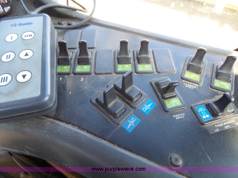 image for item J5499 2000 Ag-Chem TerraGator 8103 self-propelled applicator