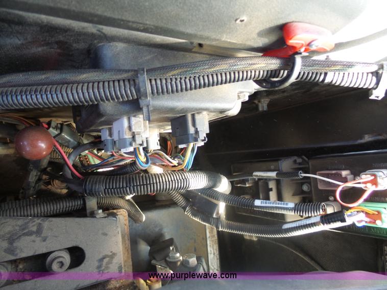 image for item J5499 2000 Ag-Chem TerraGator 8103 self-propelled applicator