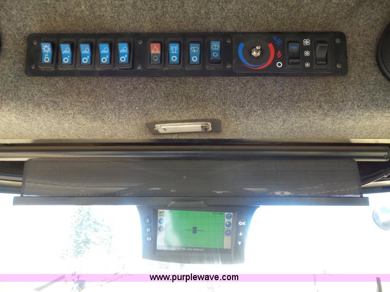 image for item J5499 2000 Ag-Chem TerraGator 8103 self-propelled applicator