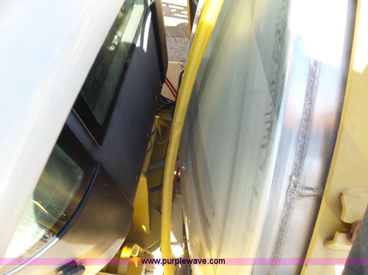 image for item J5499 2000 Ag-Chem TerraGator 8103 self-propelled applicator