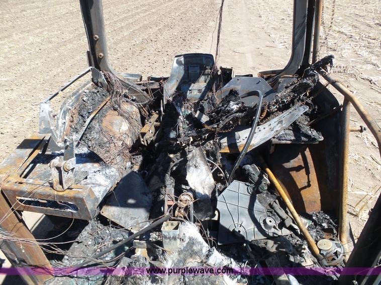 image for item J6160 2007 John Deere 8430T tractor