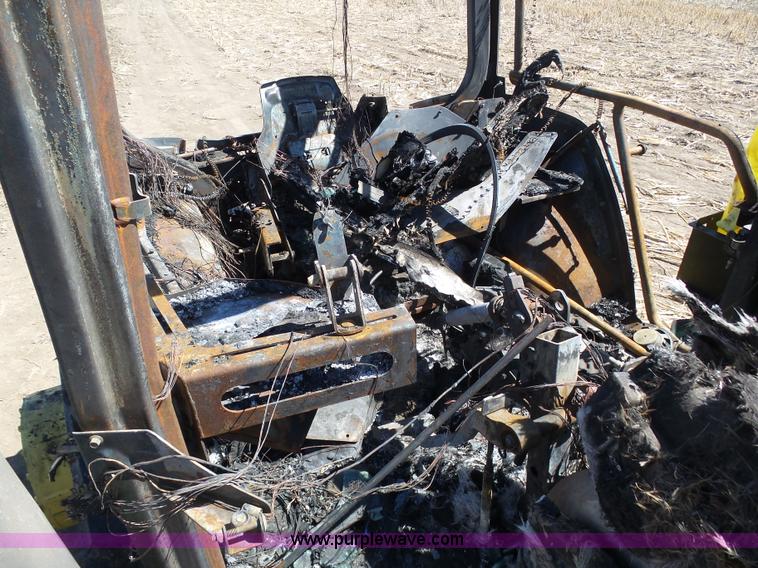 image for item J6160 2007 John Deere 8430T tractor