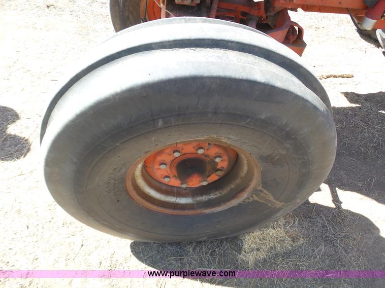 image for item J6178 Case 1170 Agri-King tractor