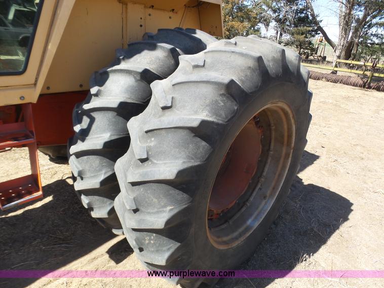 image for item J6178 Case 1170 Agri-King tractor