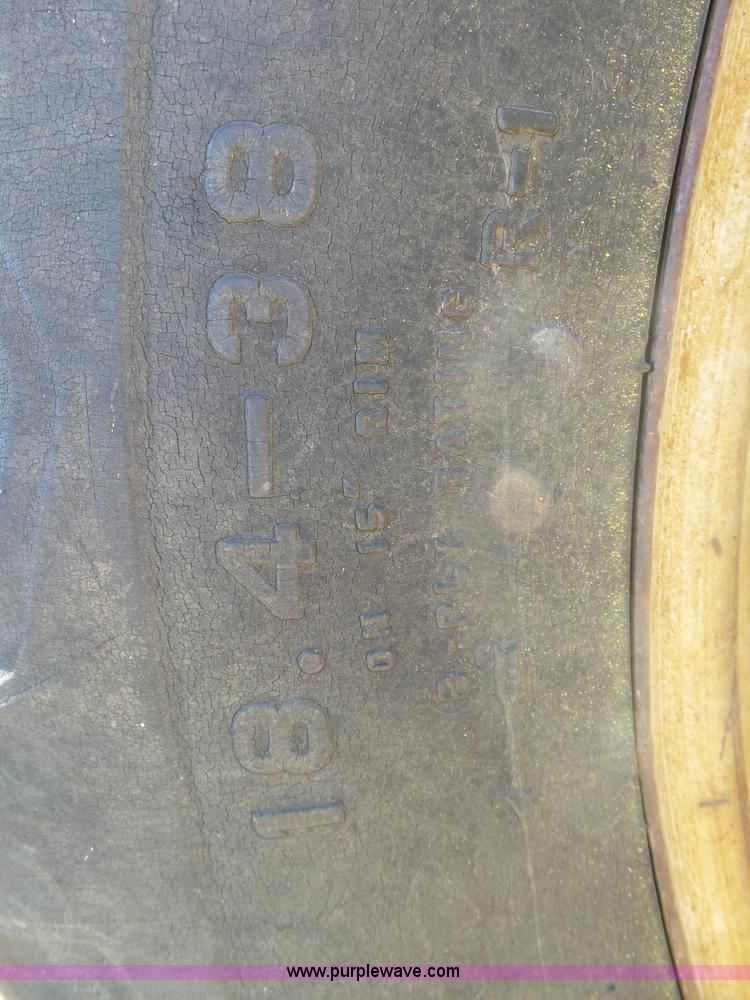 image for item J6178 Case 1170 Agri-King tractor