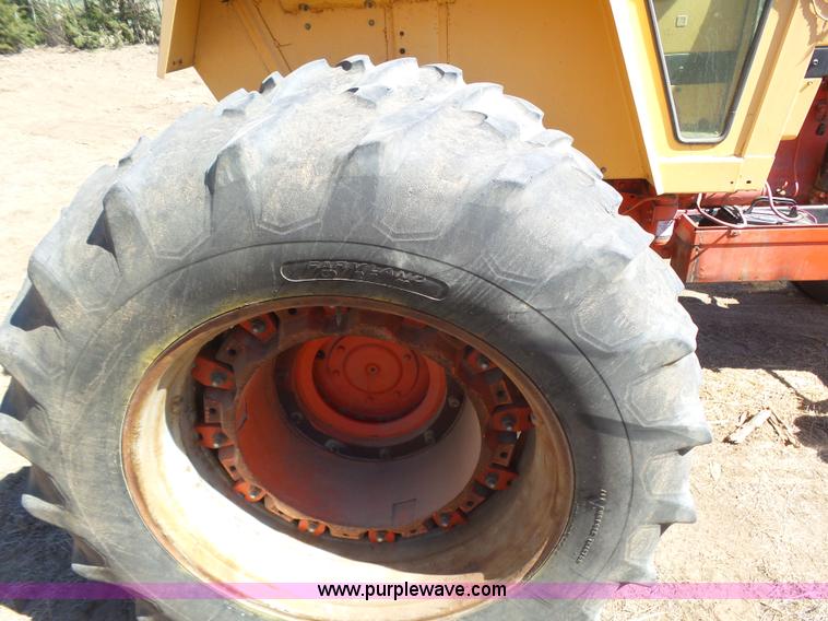 image for item J6178 Case 1170 Agri-King tractor