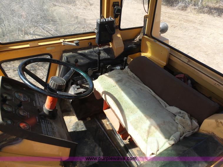 image for item J6178 Case 1170 Agri-King tractor