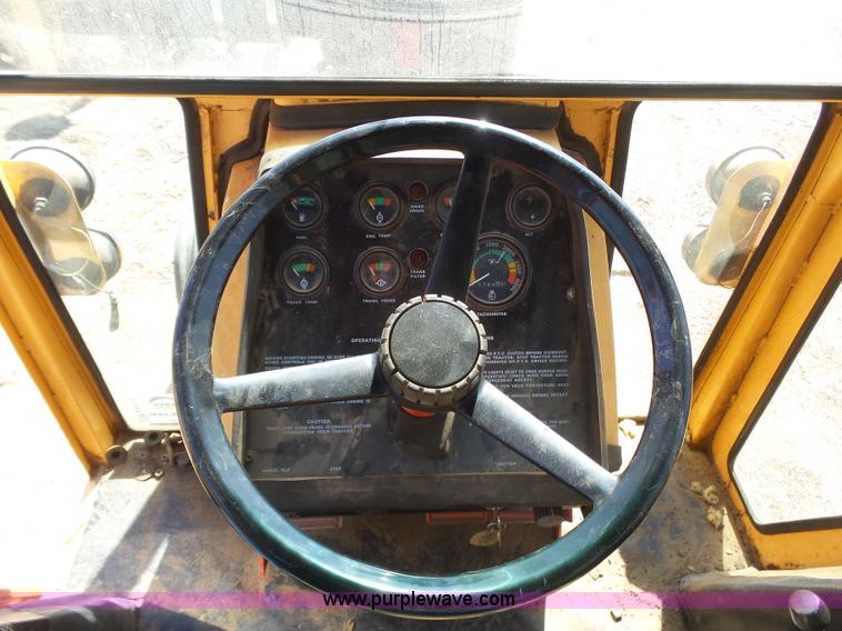 image for item J6178 Case 1170 Agri-King tractor