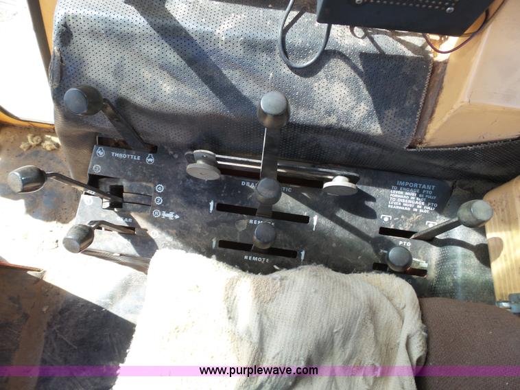 image for item J6178 Case 1170 Agri-King tractor